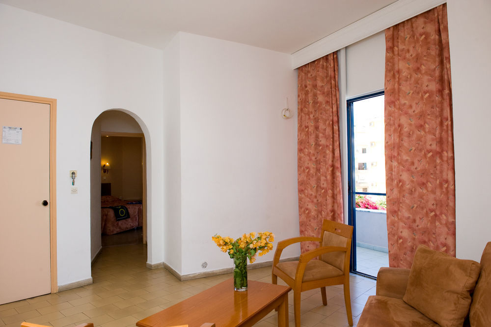 Kahlua Hotel Apartments Rhodes City エクステリア 写真